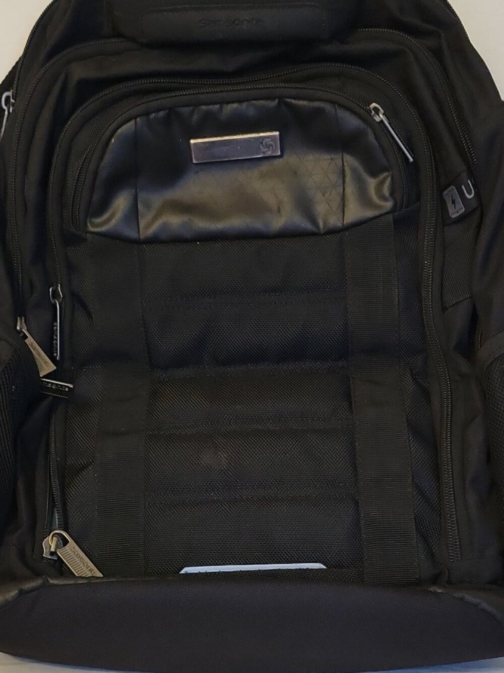 Samsonite Black Polyester Padded Laptop Backpack 15" Laptop partitions geometric